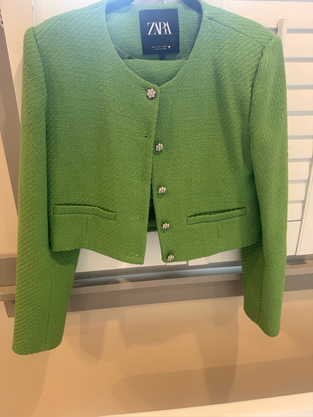Zara Women’s Green Cropped Tweed Jacket and shorts set suit